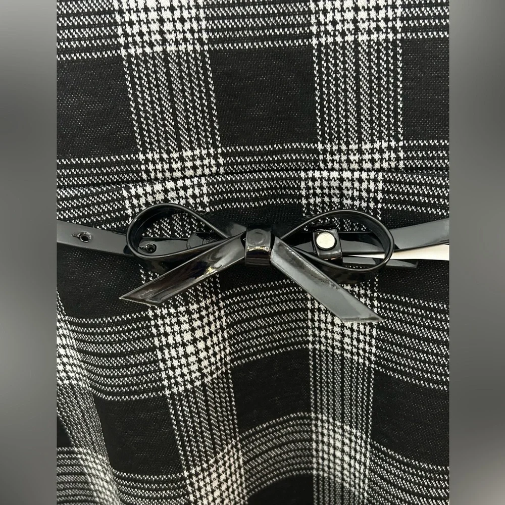 New! The Childrens Place Plaid Jacquard Stretch Knit Belted Dress Size 14 - Picture 5 of 10